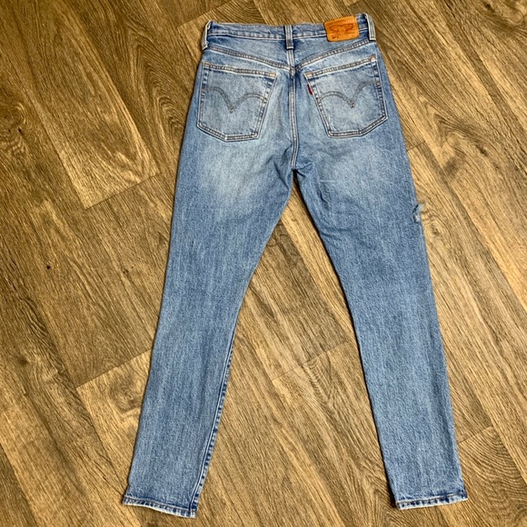 Vintage Distressed Levi’s 501 Skinny Jeans - Picture 3 of 3